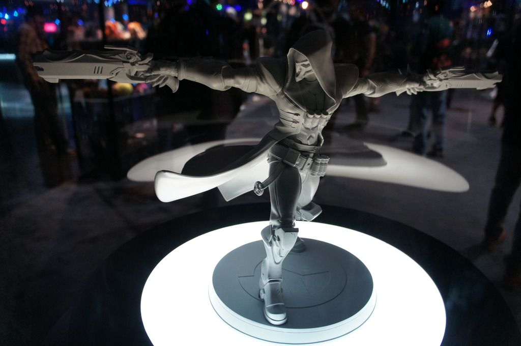 blizzard tracer statue