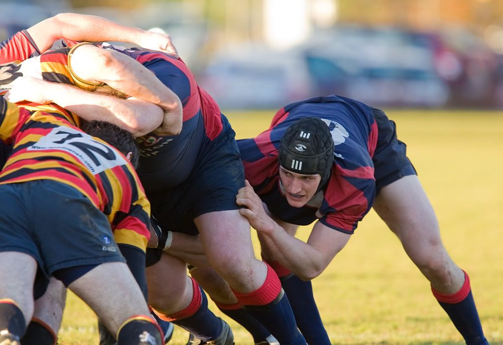 IMAGE: http://i159.photobucket.com/albums/t127/petereoin/Rugby/Lansdowne%20v%20Coolomine%2031-01-2010/_H0X5708.jpg