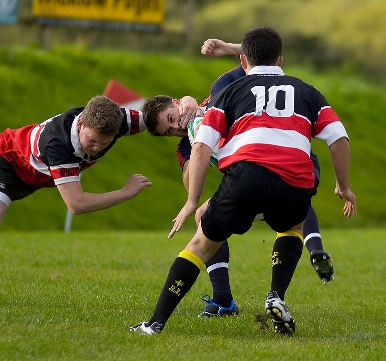 IMAGE: http://i159.photobucket.com/albums/t127/petereoin/Rugby/Wicklow%20v%20Coolmine%2004-10-2009/_H0X1068.jpg