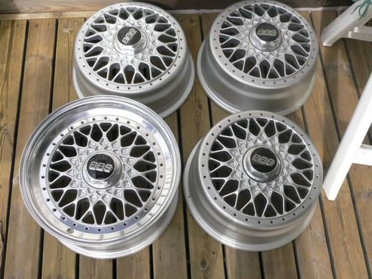 All RS wheels are 3 piece the difference between all of them are the 
