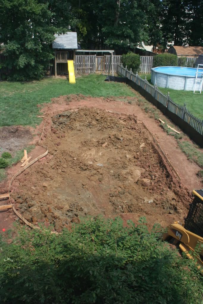 pool--excavation001.jpg