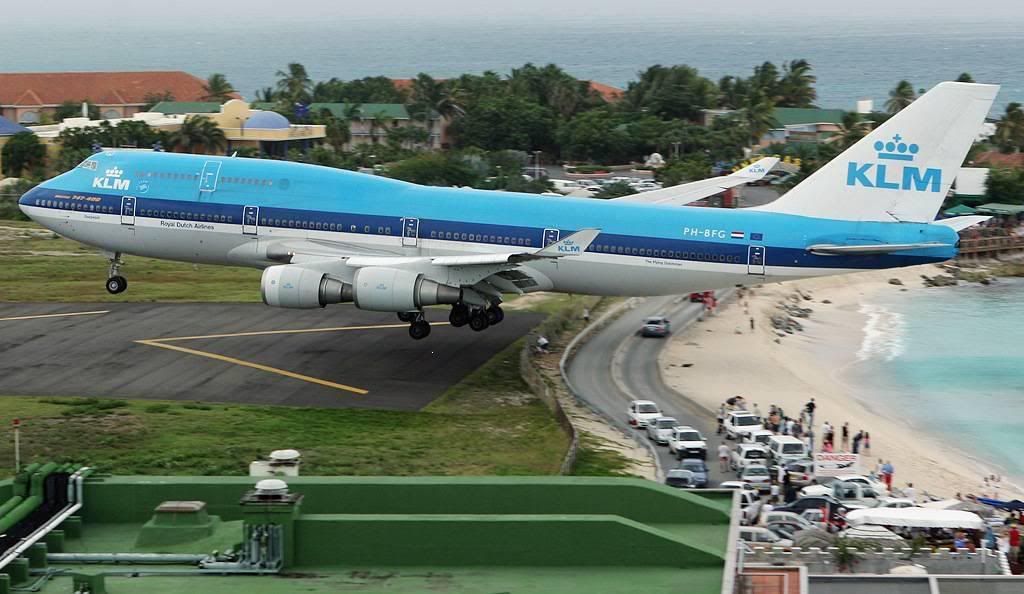 KLMlanding1.jpg