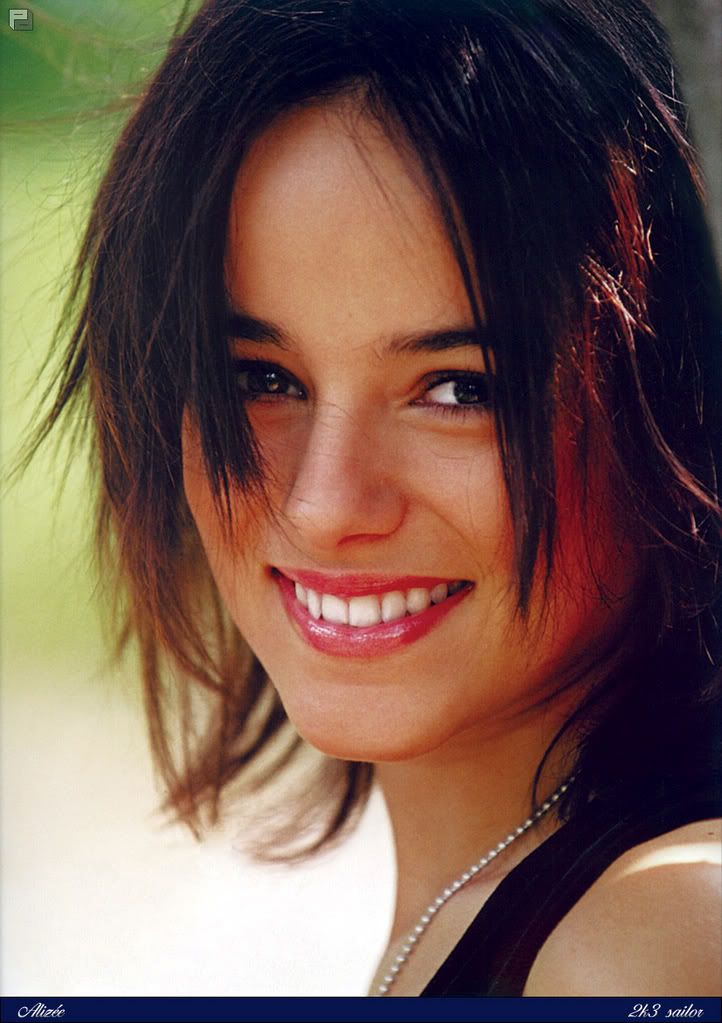 Alizee035.jpg