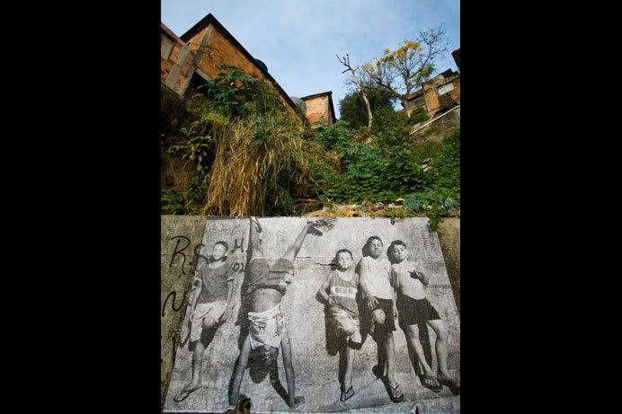 http://i159.photobucket.com/albums/t153/Sratch-Bzh/Rio_Providencia.jpg