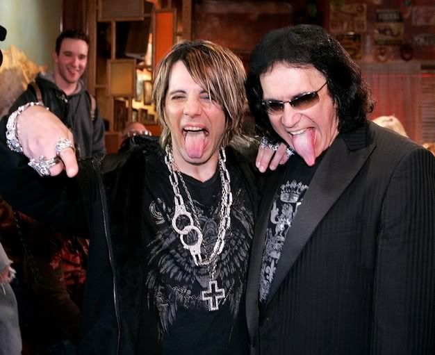 Gene Simmons and Chris Angel what a pair...