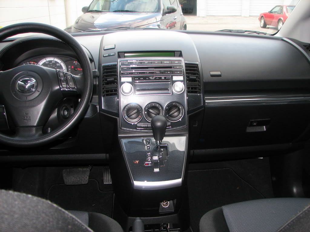 mazda5pics001.jpg